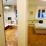 Lejlighed Weekly&less Near Campus With Fast Wi-fi And Free Parking