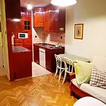 Appartement Weekly&less Near Campus With Fast Wi-fi And Free Parking