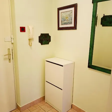Apartment Weekly&less Near Campus With Fast Wi-fi And Free Parking Rijeka