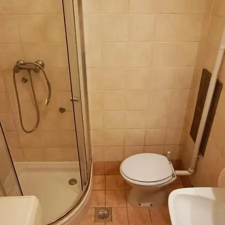Apartment Weekly&less Near Campus With Fast Wi-fi And Free Parking Rijeka